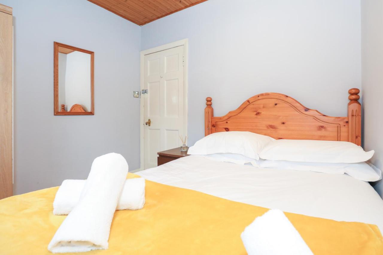 Beautiful 4 Bedroom Cottage - Ideal Location - Free Parking Единбург Екстер'єр фото