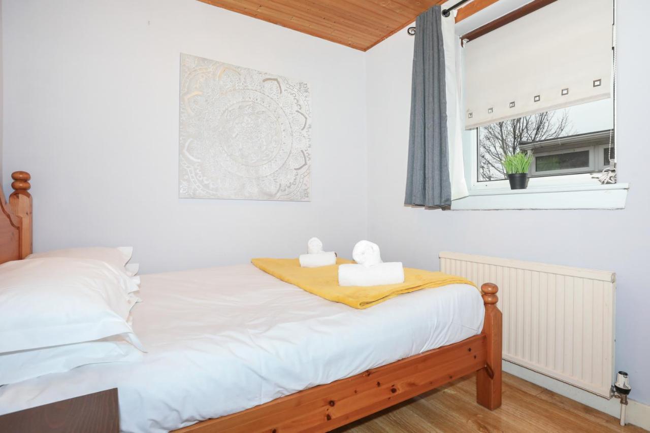 Beautiful 4 Bedroom Cottage - Ideal Location - Free Parking Единбург Екстер'єр фото