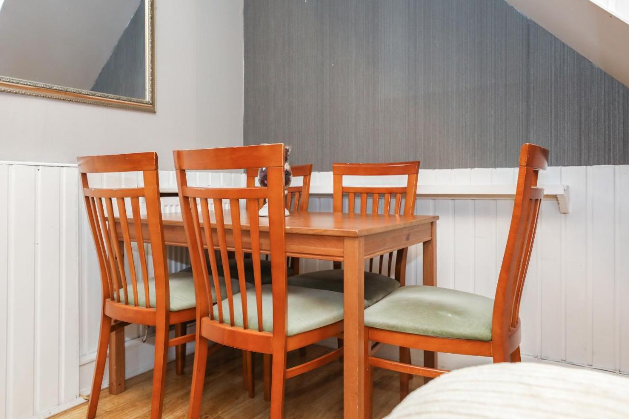 Beautiful 4 Bedroom Cottage - Ideal Location - Free Parking Единбург Екстер'єр фото