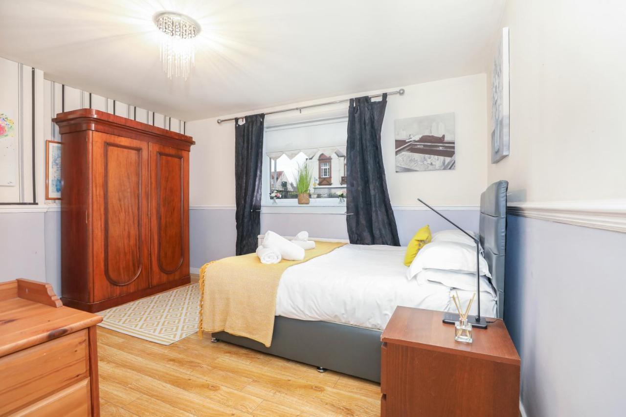 Beautiful 4 Bedroom Cottage - Ideal Location - Free Parking Единбург Екстер'єр фото