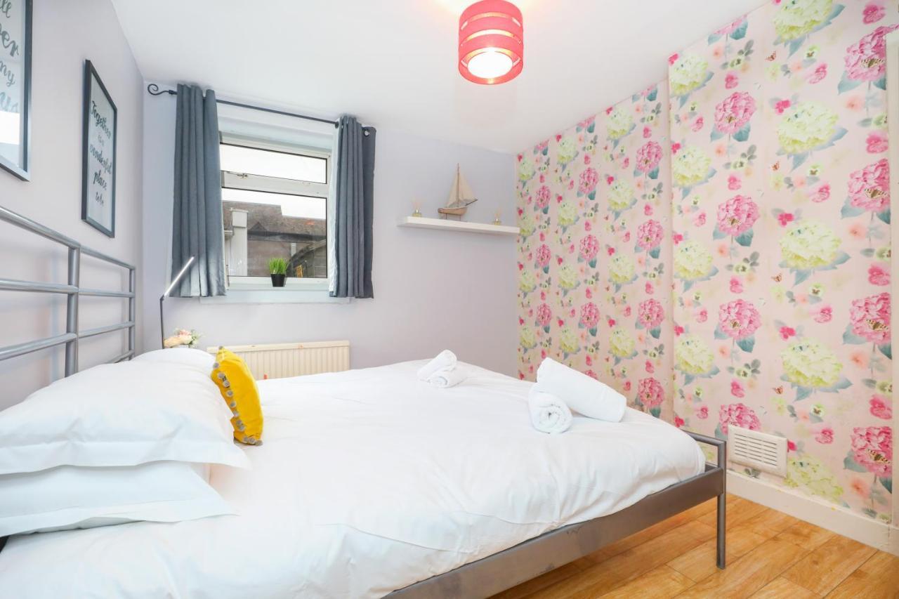 Beautiful 4 Bedroom Cottage - Ideal Location - Free Parking Единбург Екстер'єр фото