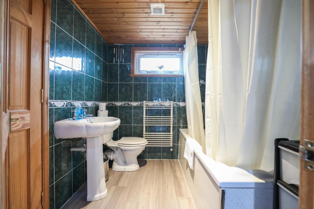 Beautiful 4 Bedroom Cottage - Ideal Location - Free Parking Единбург Екстер'єр фото